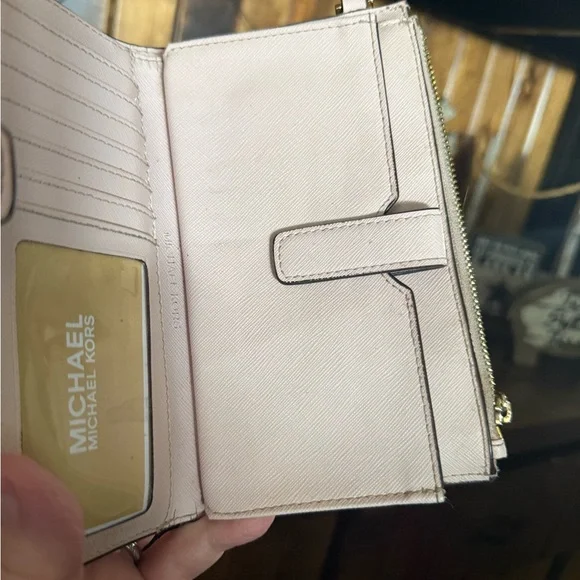 Michael Kors Light Pink Wristlet - Picture 4 of 16